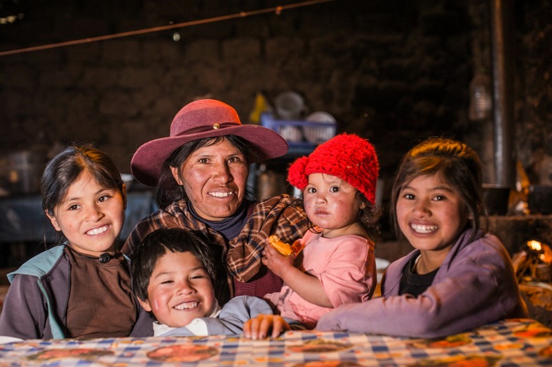 Peruvian family in the Sacred Valley Sol y Luna Hotel Association Peru
