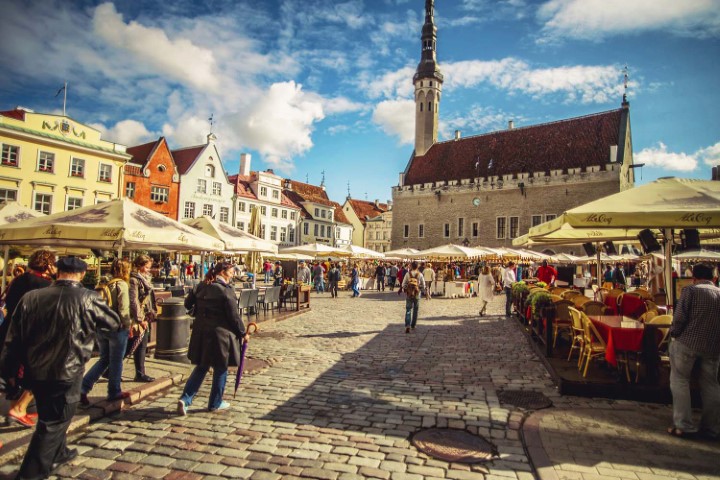 Estonia Tallinn Town Hall Pixbay