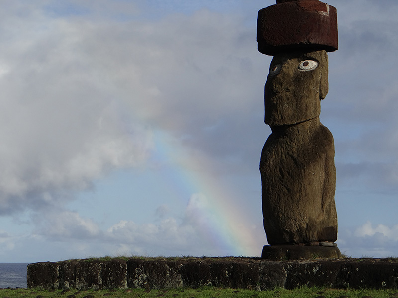 easter island rainbow