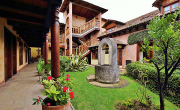 Casa Vieja Courtyard, San Cristóbal de las Casas, Mexico 