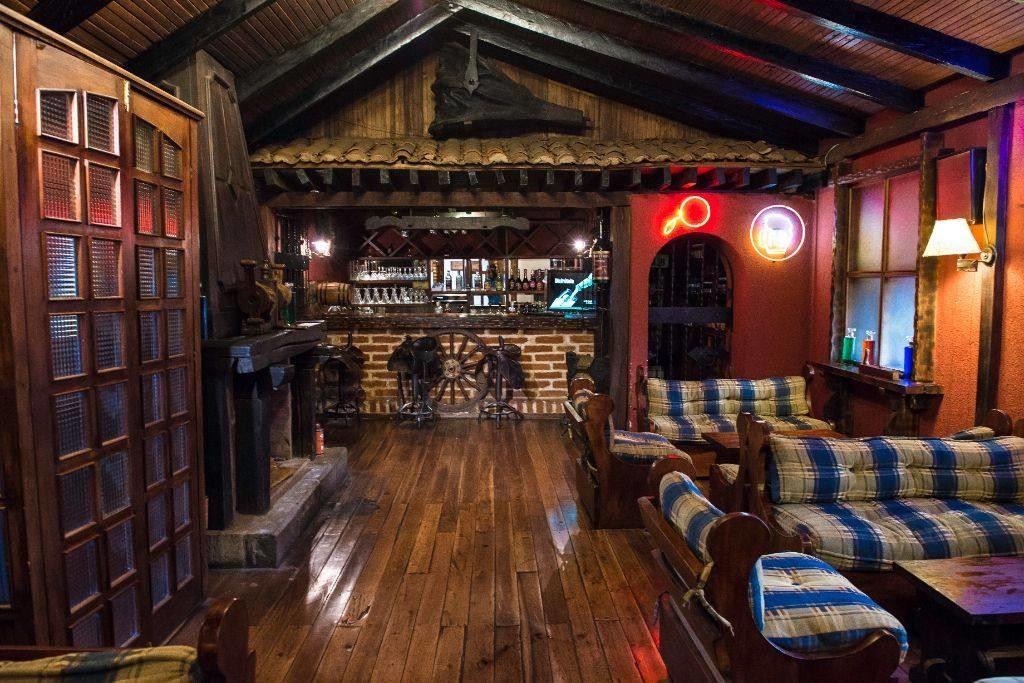 1512650565-bar-hosteria-la-andaluza.jpg