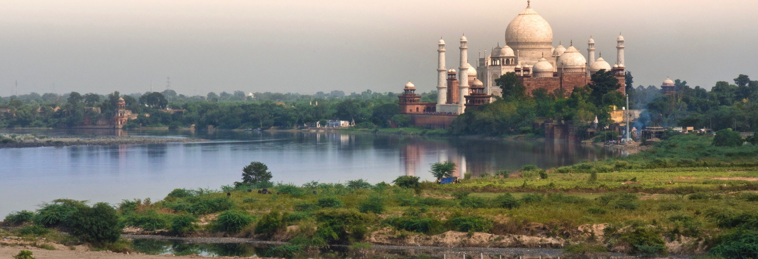 Taj Mahal Behind