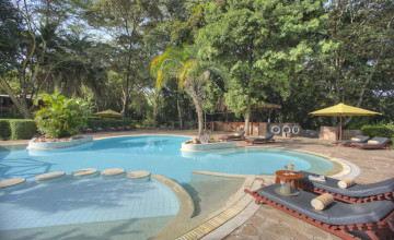 Swimming pool, Sarova Mara Camp, Kenya