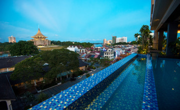 Pool, Waterfront Hotel