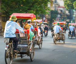 Rickshaw driver, Hanoi